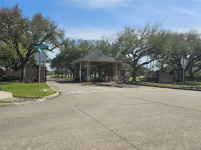 3403 E Cedar Hollow Drive, Pearland, TX 77584