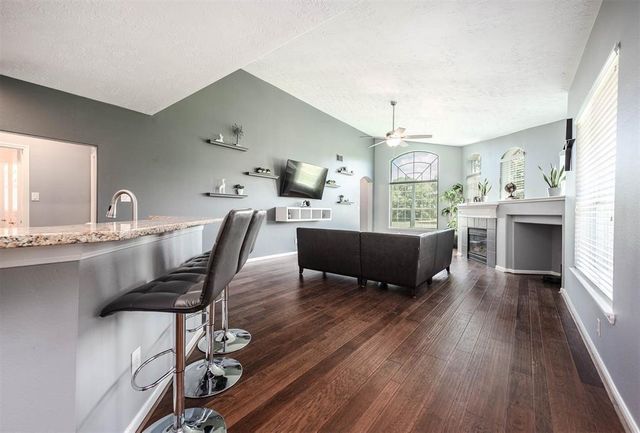 3403 E Cedar Hollow Drive, Pearland, TX 77584