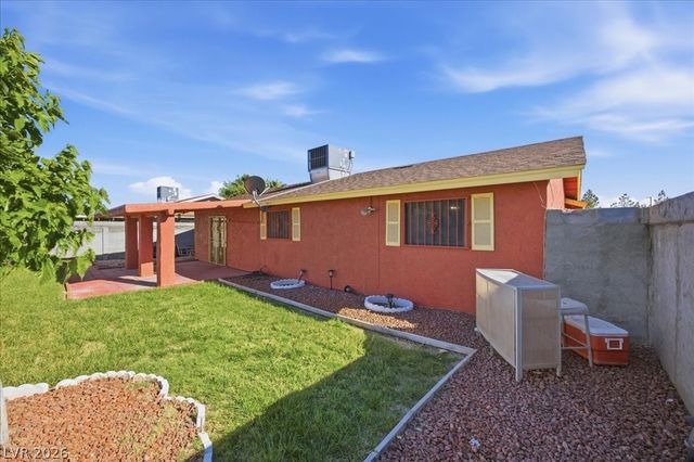 3920 Geist Avenue, Las Vegas, NV 89115