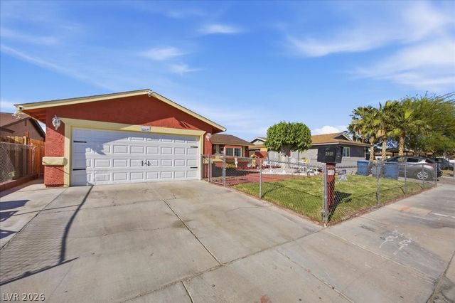 3920 Geist Avenue, Las Vegas, NV 89115