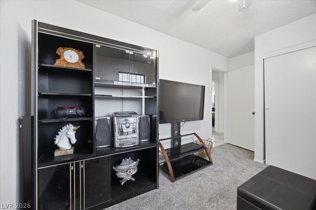 3920 Geist Avenue, Las Vegas, NV 89115