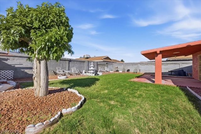 3920 Geist Avenue, Las Vegas, NV 89115