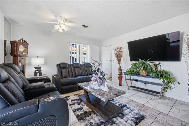 3920 Geist Avenue, Las Vegas, NV 89115