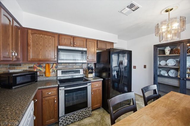 3920 Geist Avenue, Las Vegas, NV 89115