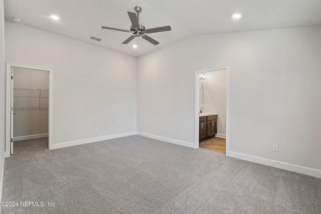 8345 HELMSLEY Boulevard, Jacksonville, FL 32219