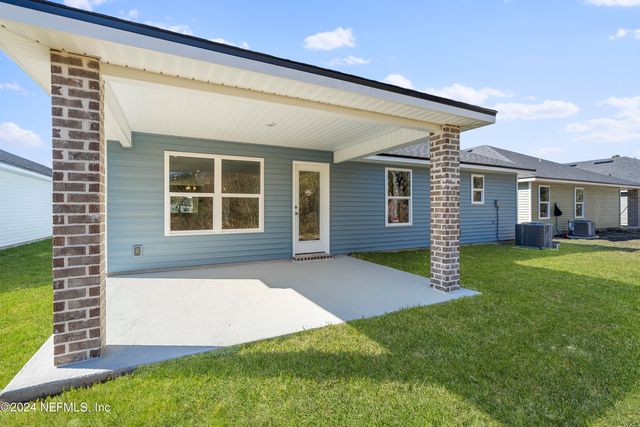 8345 HELMSLEY Boulevard, Jacksonville, FL 32219