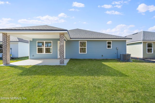 8345 HELMSLEY Boulevard, Jacksonville, FL 32219
