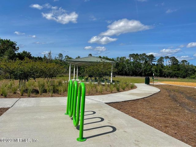8345 HELMSLEY Boulevard, Jacksonville, FL 32219