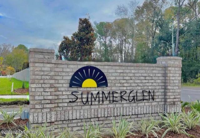8345 HELMSLEY Boulevard, Jacksonville, FL 32219