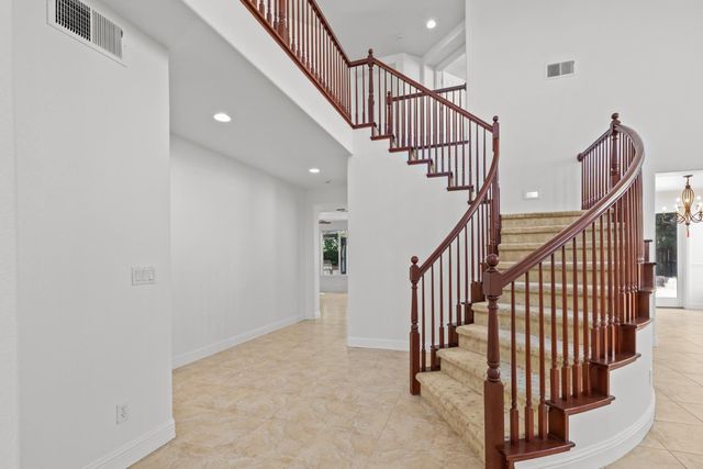 1551 Ainsworth Ln, Lincoln, CA 95648