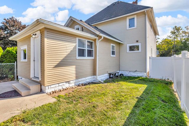 207 S Union Street, Tecumseh, MI 49286