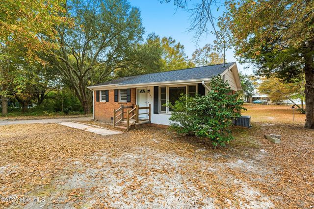 1471 Greenlake Road, Ellerbe, NC 28338