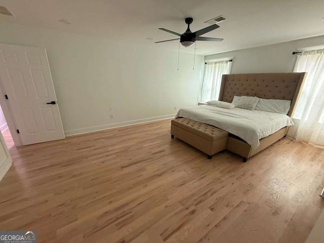 35 Parkview Trace Pass SW, Lilburn, GA 30047
