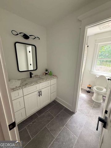 35 Parkview Trace Pass SW, Lilburn, GA 30047