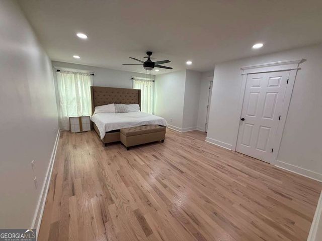 35 Parkview Trace Pass SW, Lilburn, GA 30047