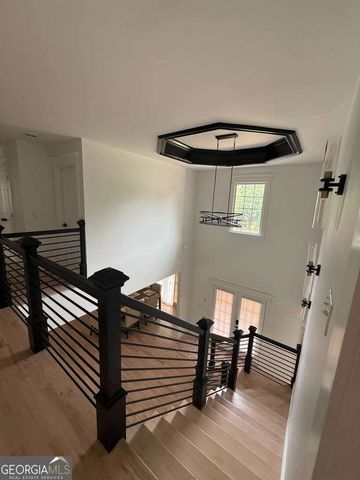35 Parkview Trace Pass SW, Lilburn, GA 30047