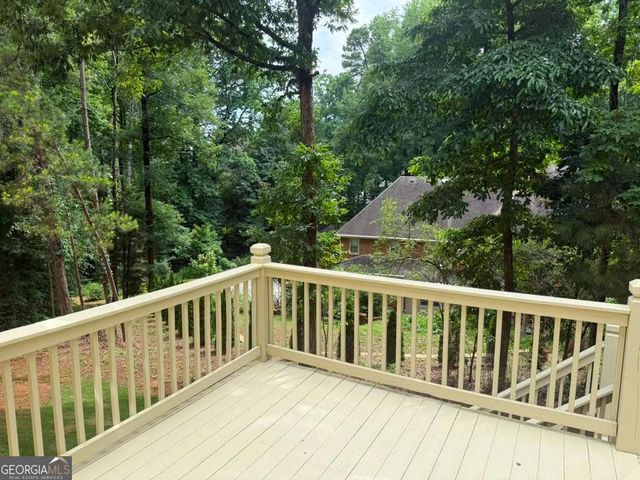 35 Parkview Trace Pass SW, Lilburn, GA 30047