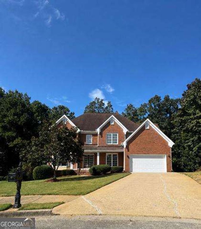 35 Parkview Trace Pass SW, Lilburn, GA 30047