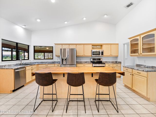 800 Spanish Wells Drive, Melbourne, FL 32940