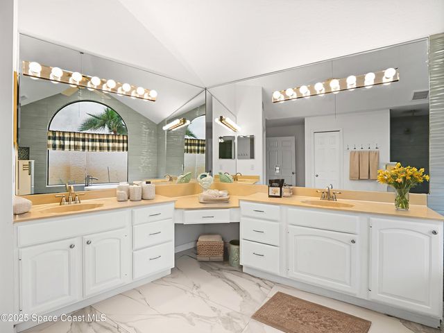 800 Spanish Wells Drive, Melbourne, FL 32940