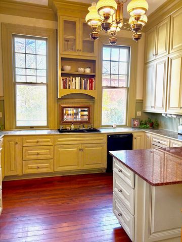 731 Broadway, Columbus, GA 31901