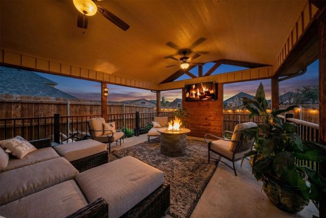 2168 Liriope Lane, Waxahachie, TX 75165