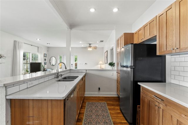 2101 W 10th ST, Austin, TX 78703