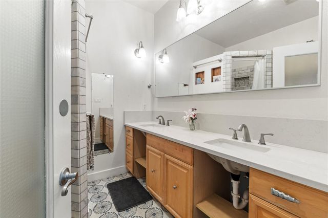 2101 W 10th ST, Austin, TX 78703