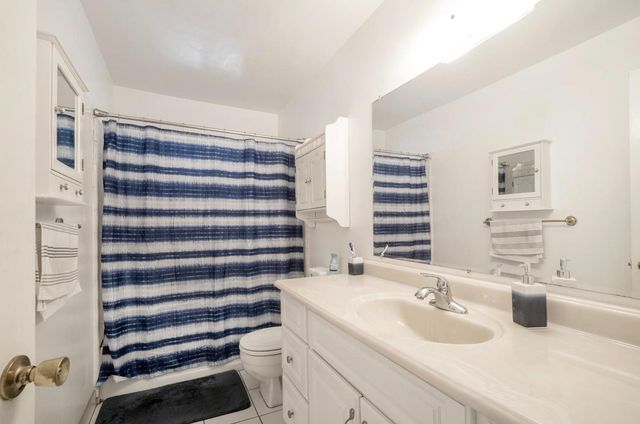1725 Fairmont Avenue, Clovis, CA 93611
