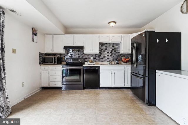 5200 SWEET GUM TER, Fredericksburg, VA 22407