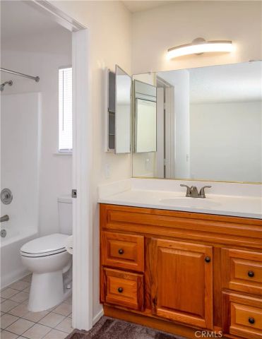 40062 164th East, Lake Los Angeles, CA 93591