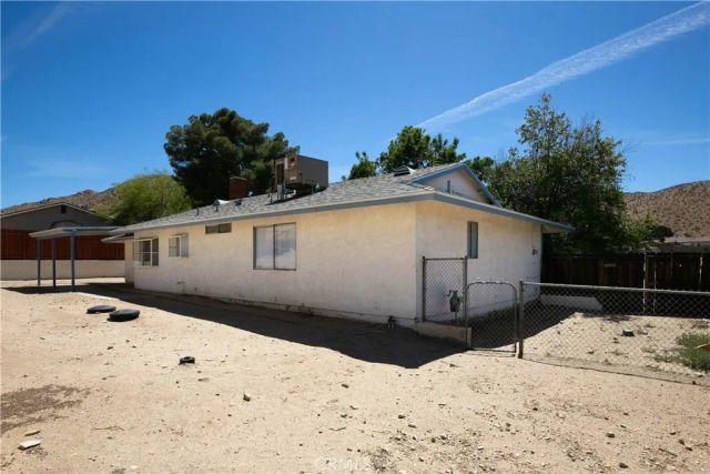 40062 164th East, Lake Los Angeles, CA 93591