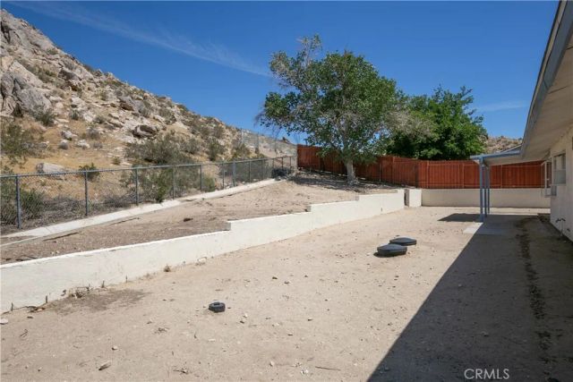 40062 164th East, Lake Los Angeles, CA 93591