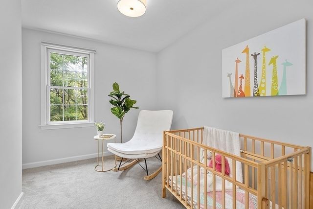 8 Autumn Ln, Natick, MA 01760