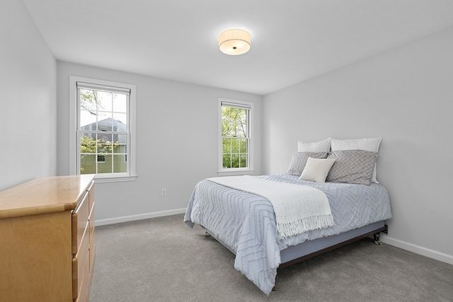 8 Autumn Ln, Natick, MA 01760