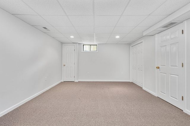 8 Autumn Ln, Natick, MA 01760