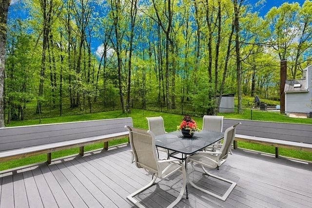 8 Autumn Ln, Natick, MA 01760