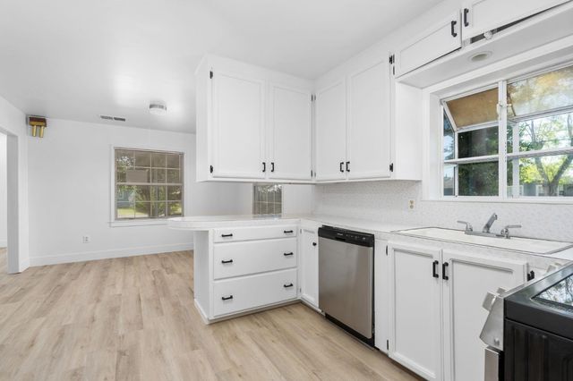 2971 Chestnut Ave, Merced, CA 95340