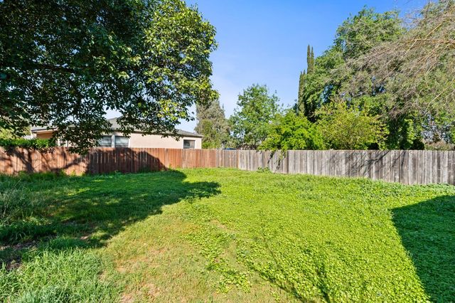 2971 Chestnut Ave, Merced, CA 95340