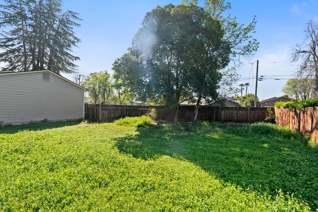 2971 Chestnut Ave, Merced, CA 95340
