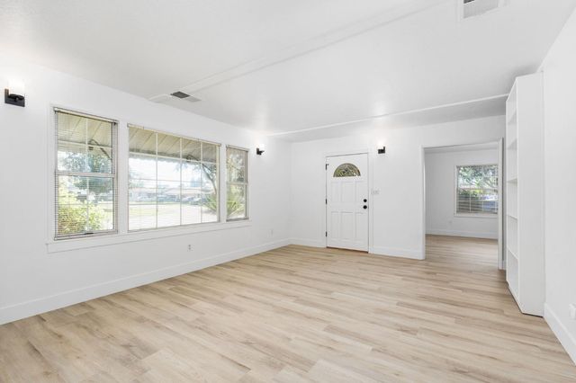 2971 Chestnut Ave, Merced, CA 95340