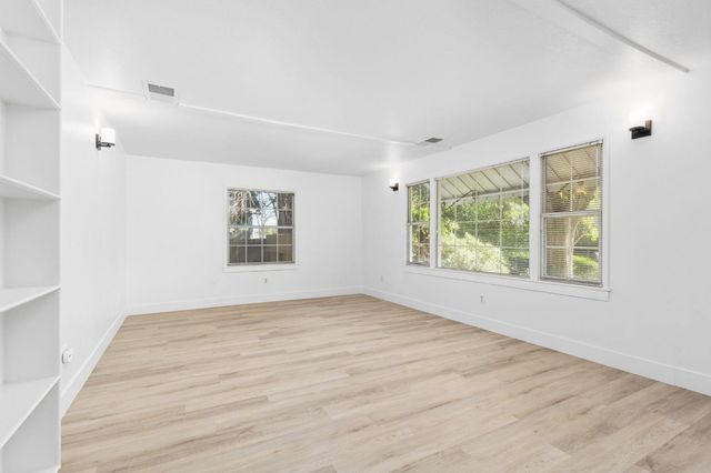 2971 Chestnut Ave, Merced, CA 95340