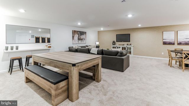 562 TROLLEY LANE, Sellersville, PA 18960