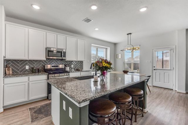 5330 Camerford Court, Alvin, TX 77511