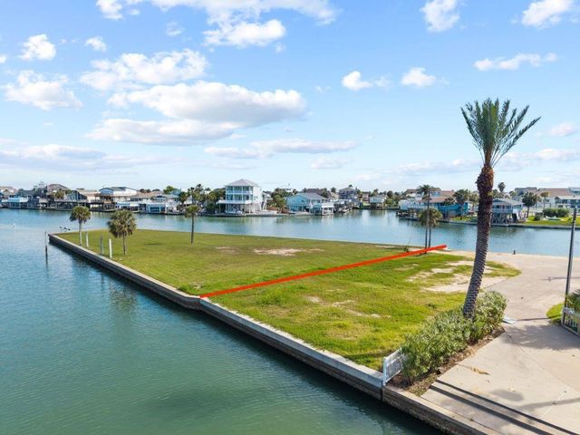 4205 Flamingo Way, Jamaica Beach, TX 77554