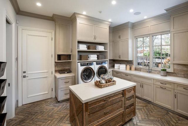 25501 Chapin Road, Los Altos Hills, CA 94022