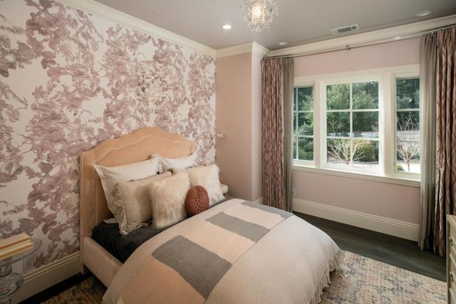 25501 Chapin Road, Los Altos Hills, CA 94022