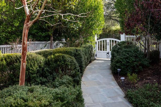 25501 Chapin Road, Los Altos Hills, CA 94022