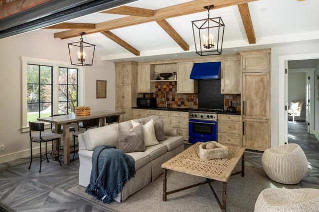 25501 Chapin Road, Los Altos Hills, CA 94022
