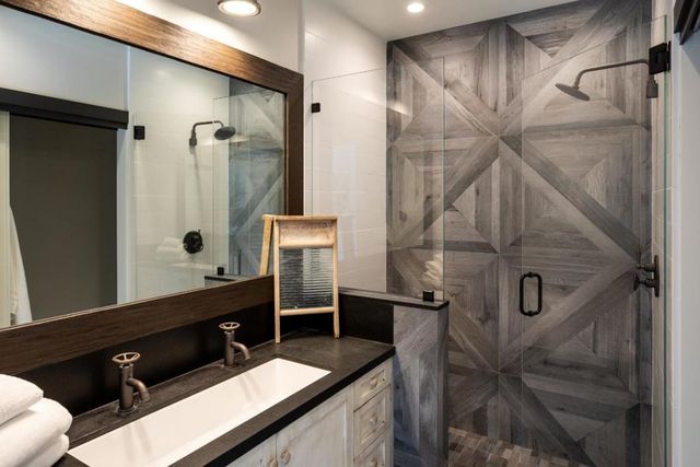 25501 Chapin Road, Los Altos Hills, CA 94022